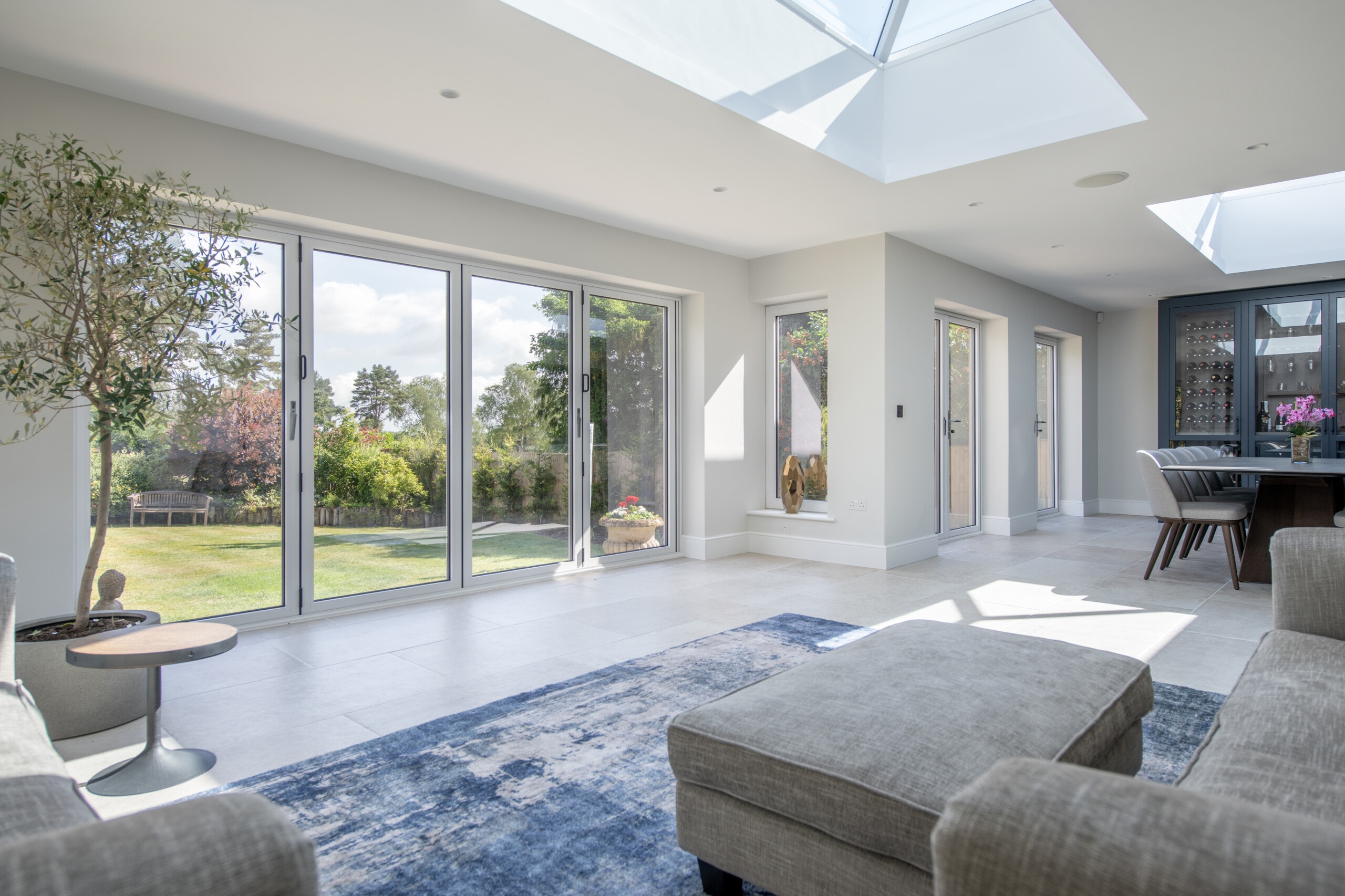 Express Bi-Folds Direct - Aluminium Bi-Folds & Sliding Doors